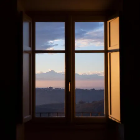Mon *